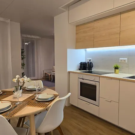 Metropolitan Tranquility Near Deli Railway Station Apartment Budapest Exterior photo